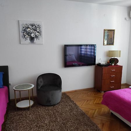 Apartmán Stan U Centru Podgorica Exteriér fotografie