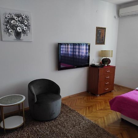 Apartmán Stan U Centru Podgorica Exteriér fotografie