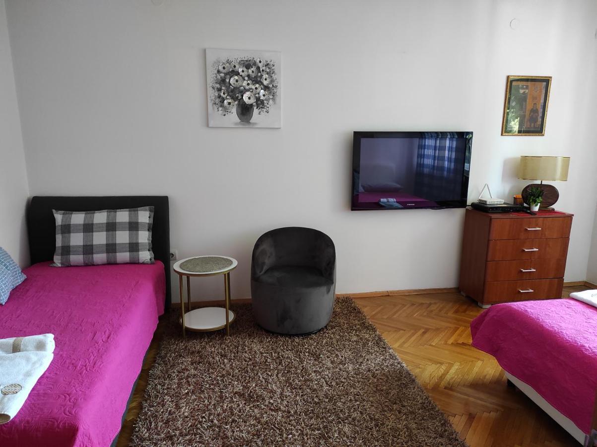 Apartmán Stan U Centru Podgorica Exteriér fotografie