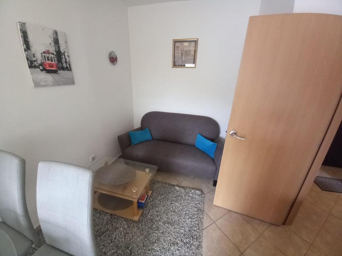Apartmán Stan U Centru Podgorica Exteriér fotografie